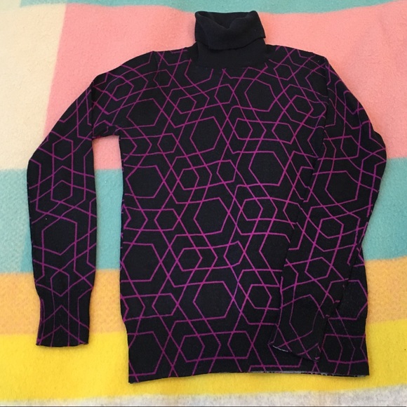 J. Crew Sweaters - EUC J. Crew Merino wool geometric turtleneck